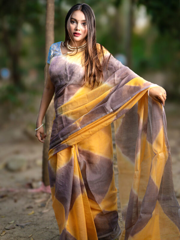 🔥অফার!! অফার!! দারুন অফার!🔥———- মাত্র ৫৫০ টাকায় শাড়ি